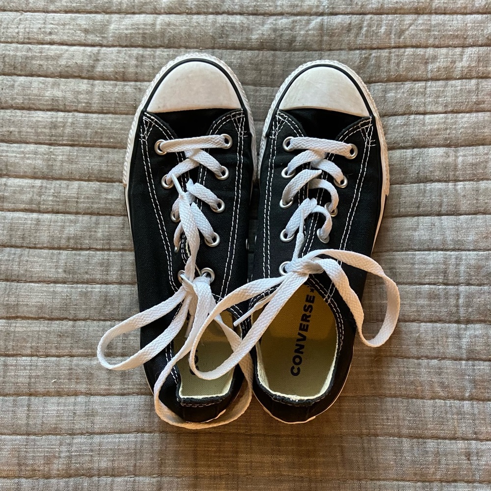 black converse